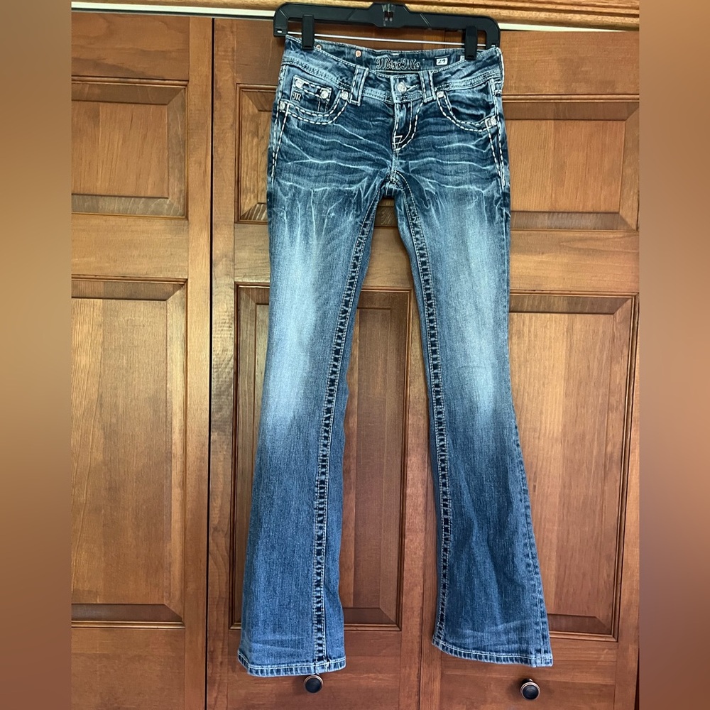 Miss Me Flare Jeans in Faded Blue